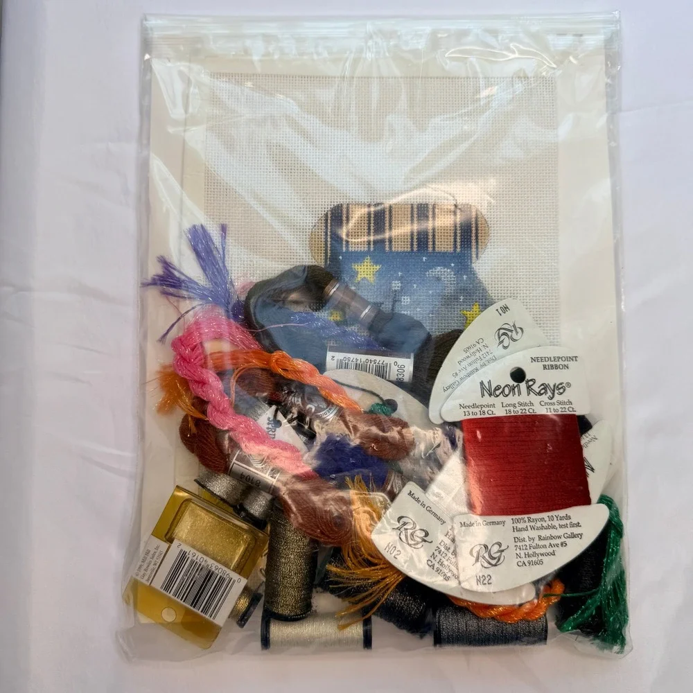 Napier Needlepoint Christmas Mittens Hand Painted Kit Deborah Castro 1999